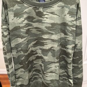 SPLENDID camo top